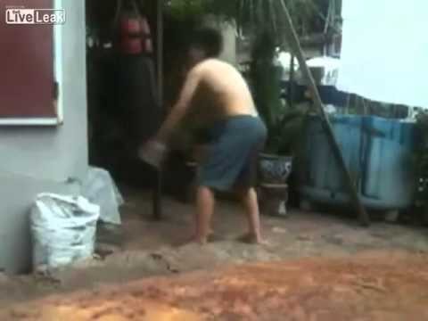 Thai Kickboxing Fail