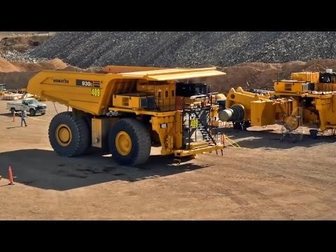 Komatsu 930E Truck