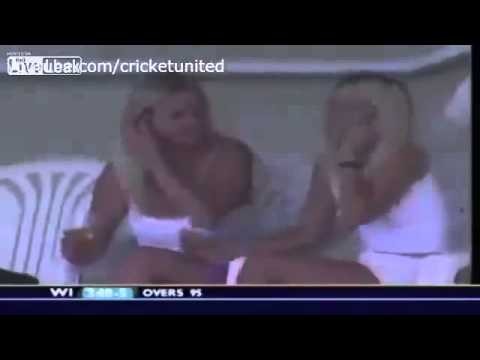 Crazy Cricket Fan 