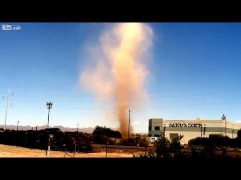 Piaszczysty czart. Tornado w Arizonie