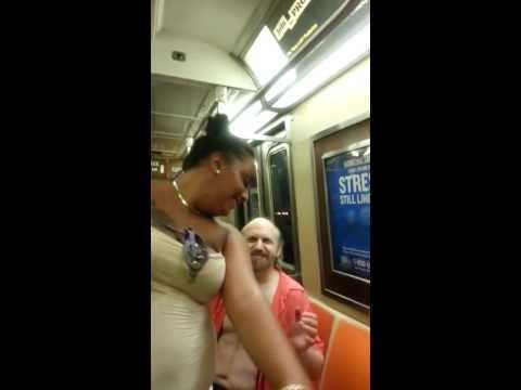 Kobieta w metrze