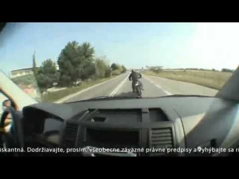 Jak Slowacy radza sobie z motocyklistami...