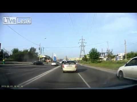 Russia, dashcam, as usual (Aug 2013) 