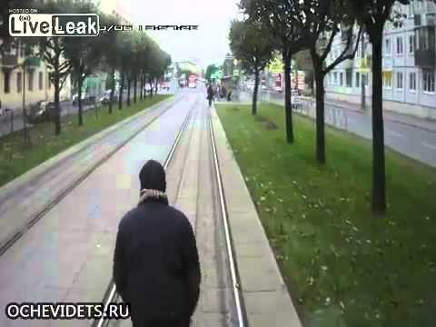 Rosjanin vs tramwaj