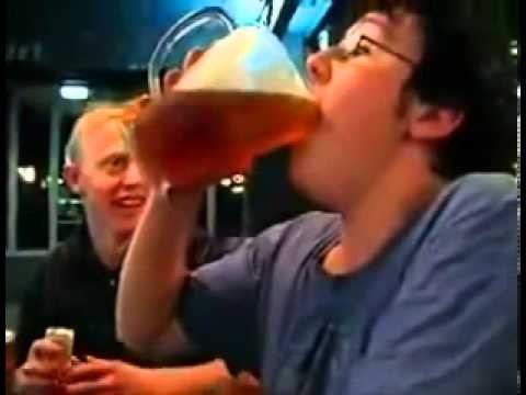 Mistrz w piciu piwa