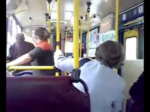 Atak paranoi i szalu moherowego bereta w autobusie