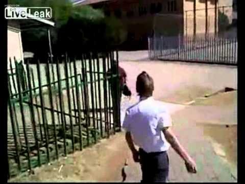 Student atakuje nauczyciela