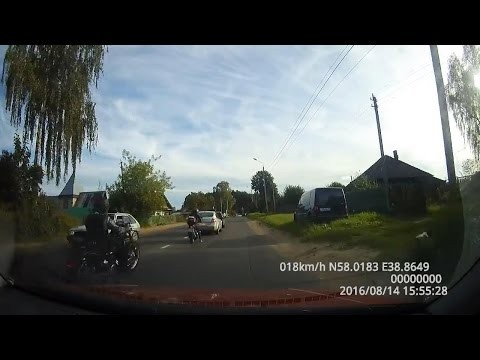 Zderzenie dwoch motocyklistow