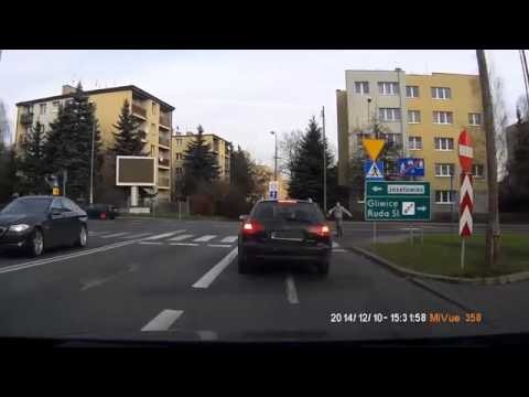 Psychol z Katowic atakuje samochody