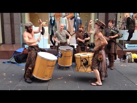 Clanadonia : Niesamowici uliczni muzycy