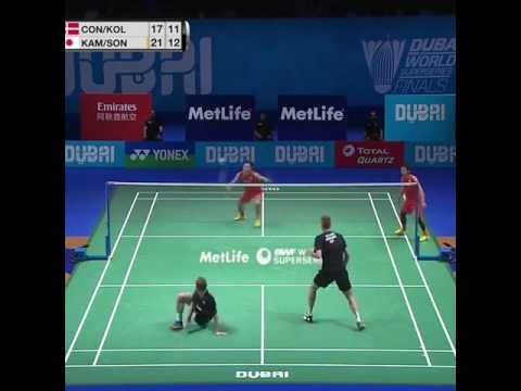 Niesamowita wymiana lotki w badmintonie