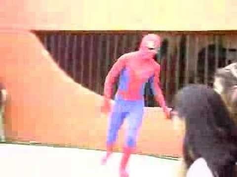 Spiderman w akcji = Wiocha!