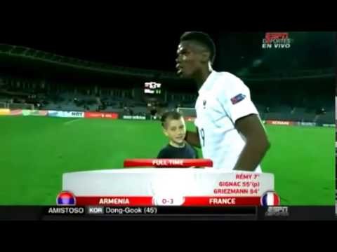 -Pogba daj koszulke. -Nie nie dam. Masz spodenki