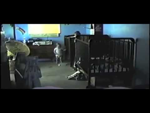 Ucieczka z lozek dzieciecych - ukryta kamera
