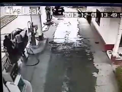 Truck crashes into gas station 