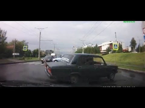  Police U-turn jak w kinie? (Dziewczyna kierowca)