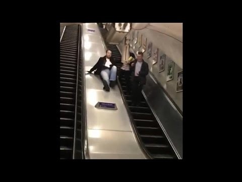 Idiota na schodach