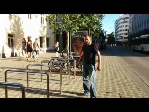 Typ nagrany na kradziezy roweru w bialy dzien